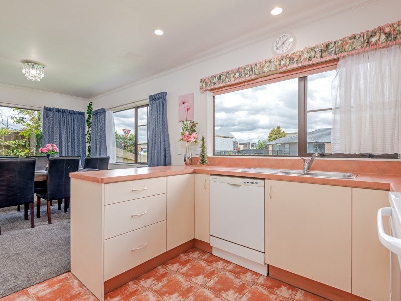 100A Fairs Road, Milson, Palmerston North - Carousel 2