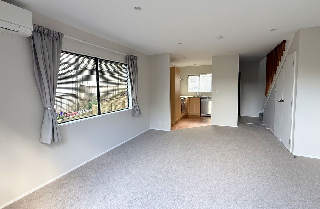 14/44 Fields Parade, Oteha, Auckland - Carousel 8