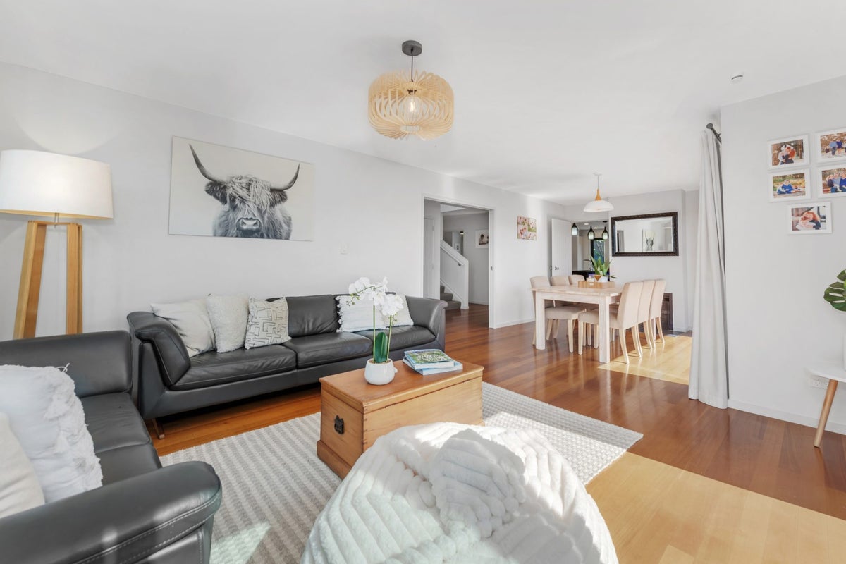 232 Jack Lachlan Drive, Beachlands, Auckland - Carousel 2