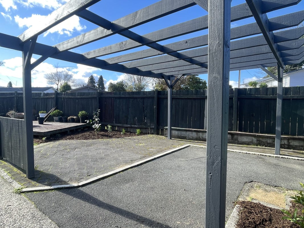 2 Corilin Place, Mangakakahi, Rotorua - Carousel 2