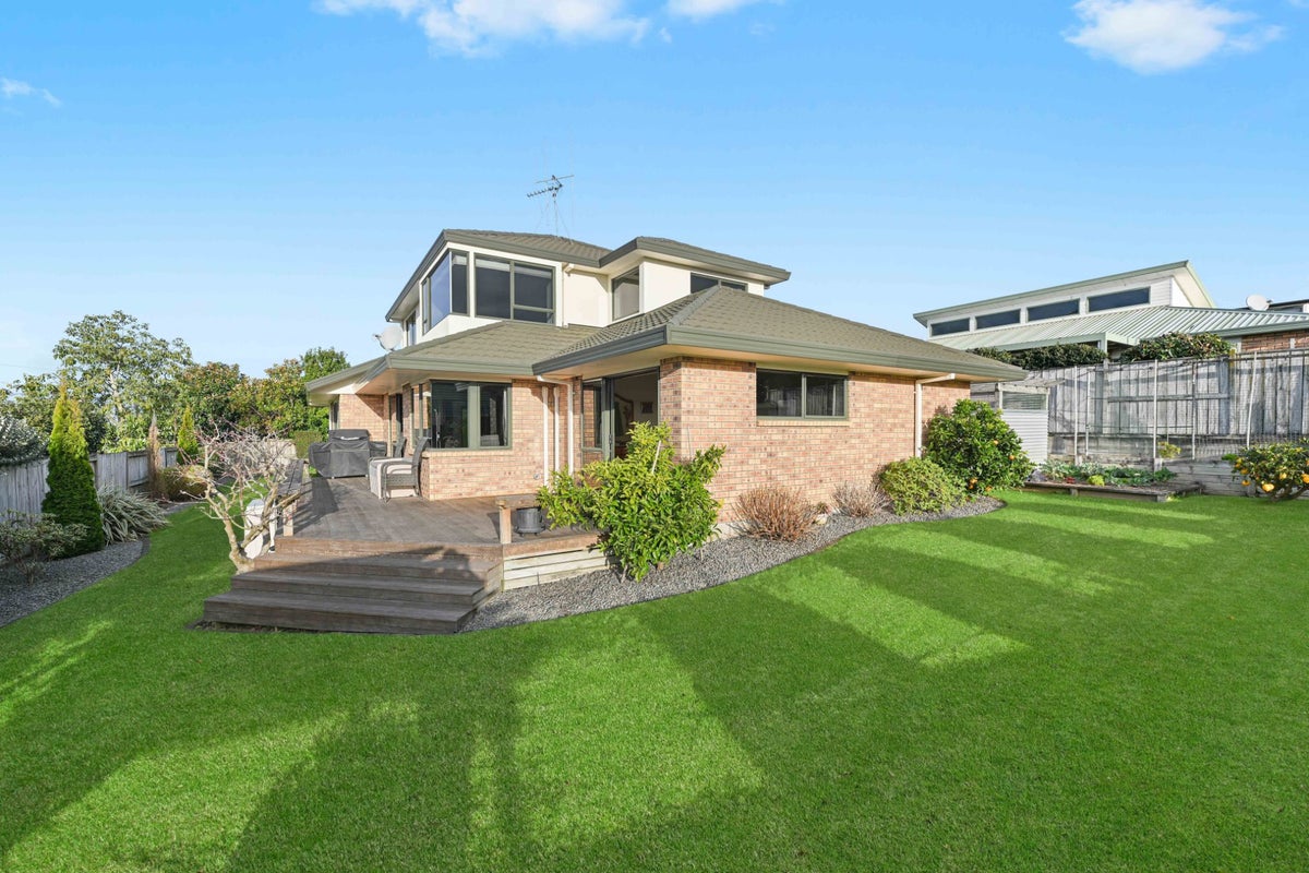 4 Hubert Place, Chartwell, Hamilton - Carousel 2