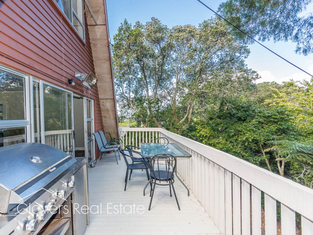 806 South Titirangi Road, Titirangi, Auckland - Carousel 2