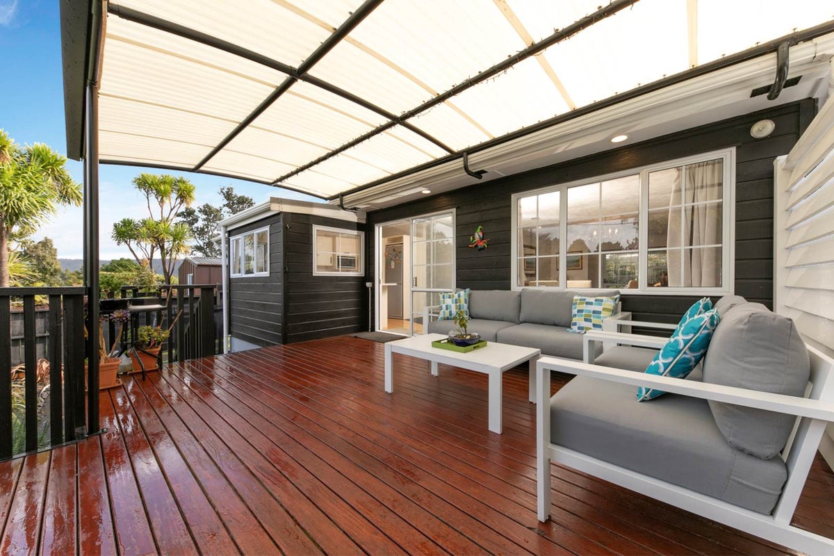 468 Huia Road, Laingholm, Auckland - Carousel 1