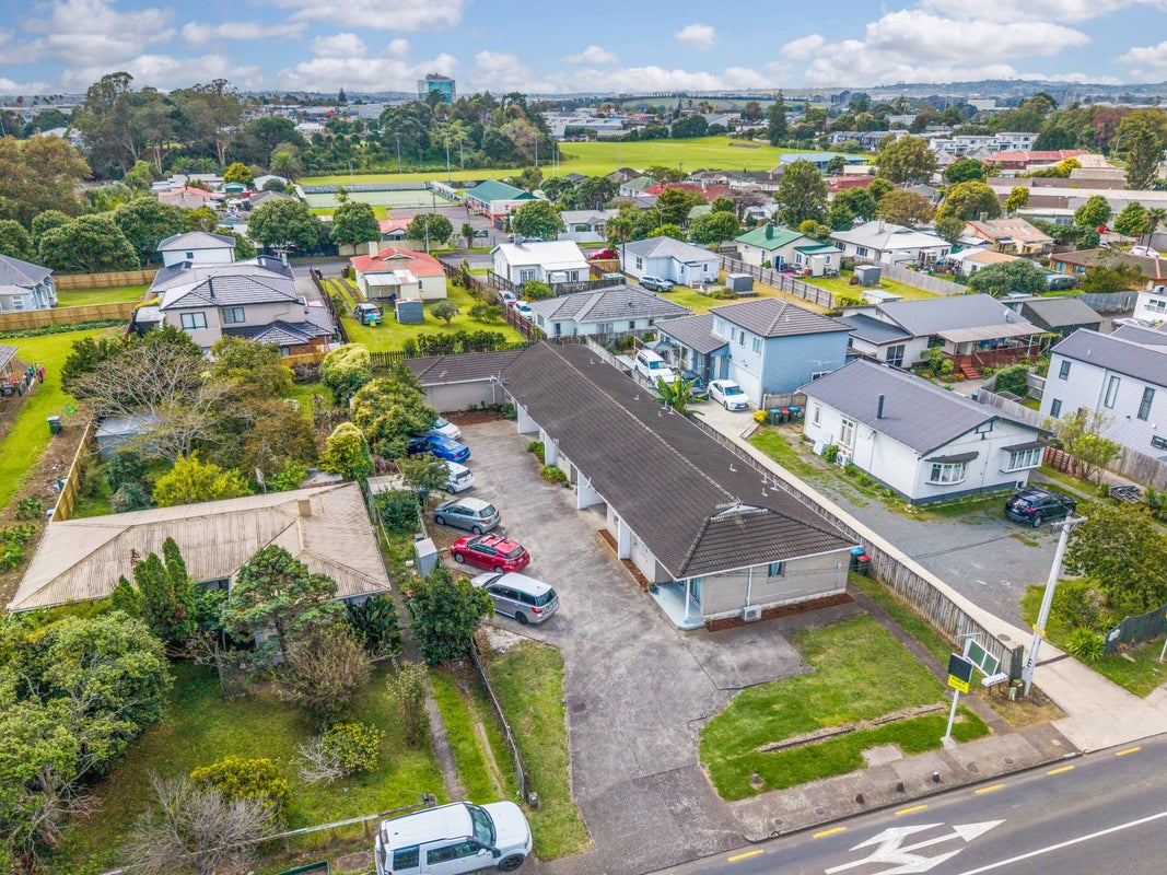 80 Walmsley Road, Otahuhu, Auckland - Carousel 21