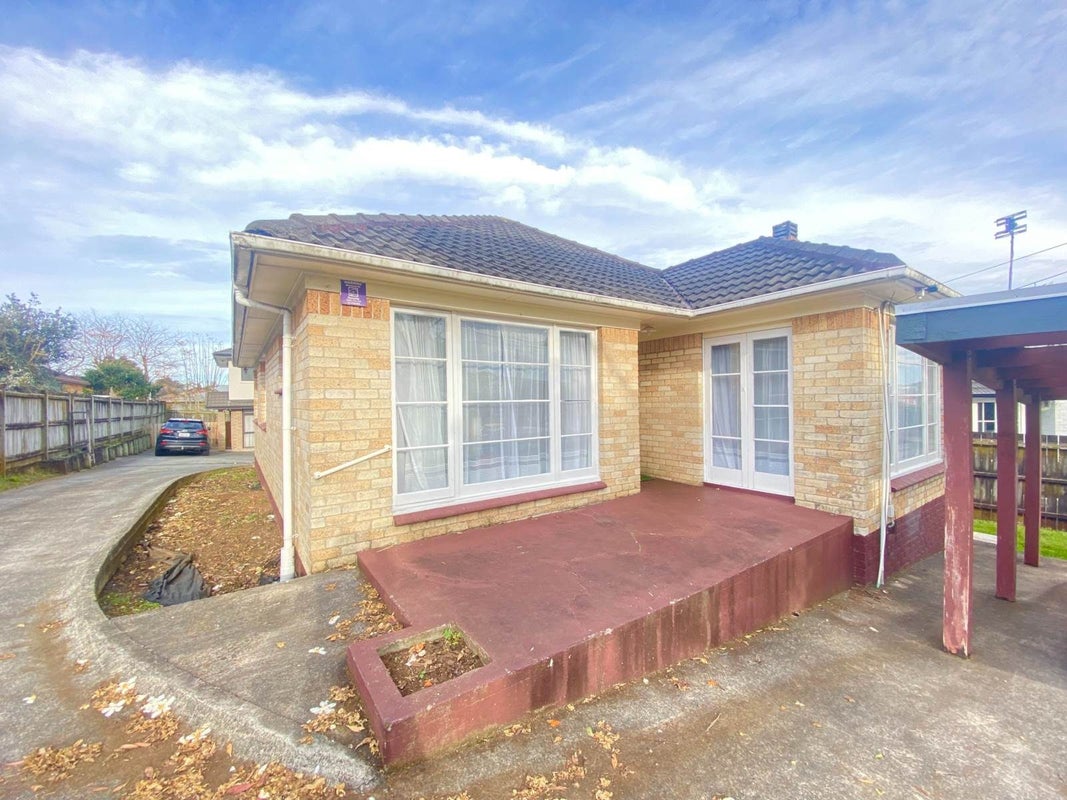50A Hayr Road, Three Kings, Auckland - Carousel 2
