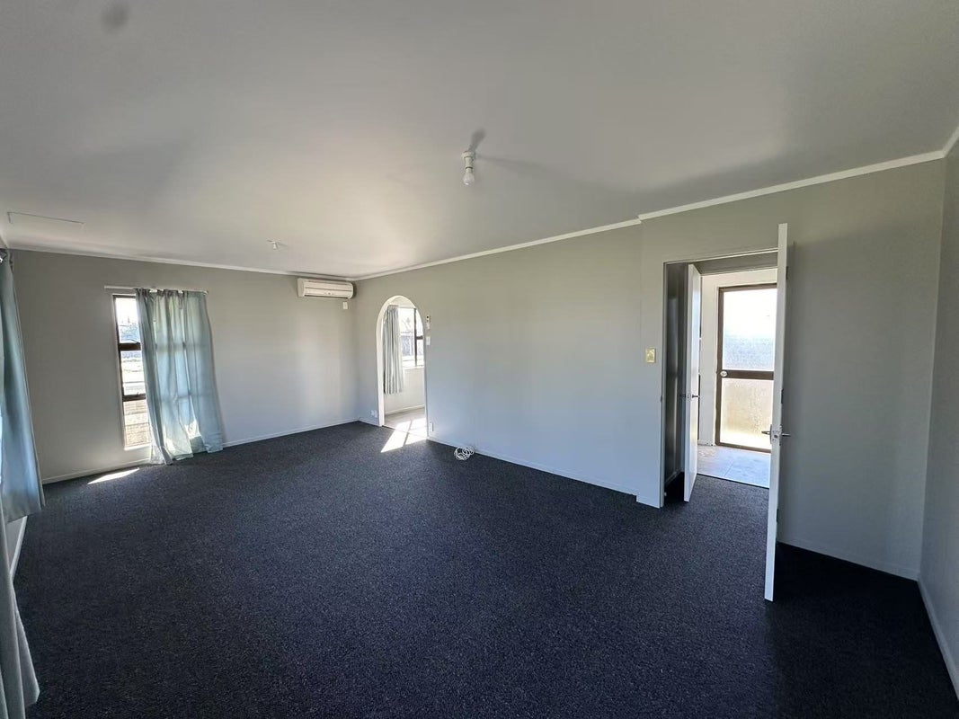 37 Breckons Avenue, Nawton, Hamilton - Carousel 2