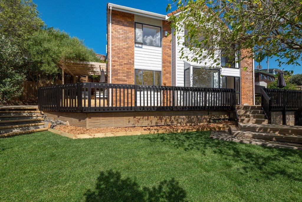 2/12 Helicon Place, Totara Vale, Auckland - Carousel 29