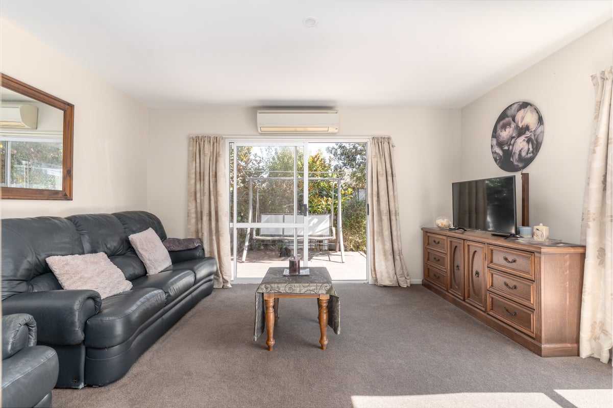 3/139 Brougham Street, Addington, Christchurch - Carousel 1