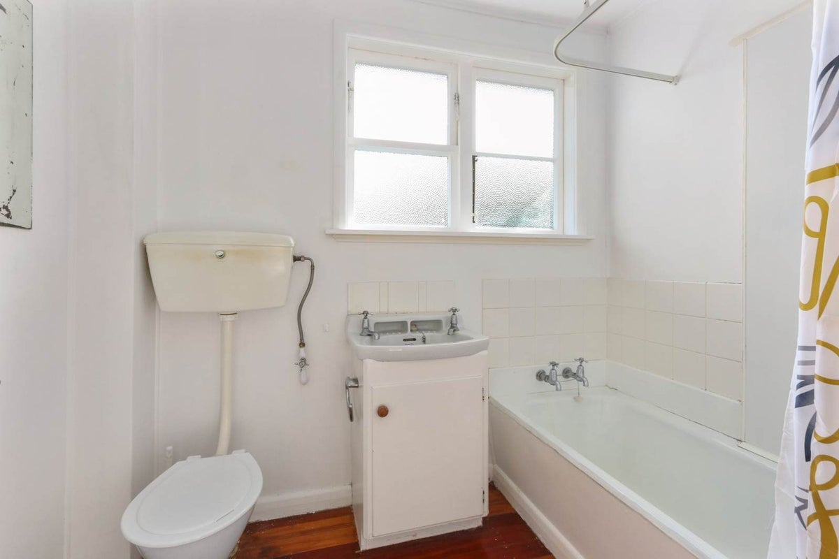 33 Captain Scott Road, Glen Eden, Auckland - Carousel 7