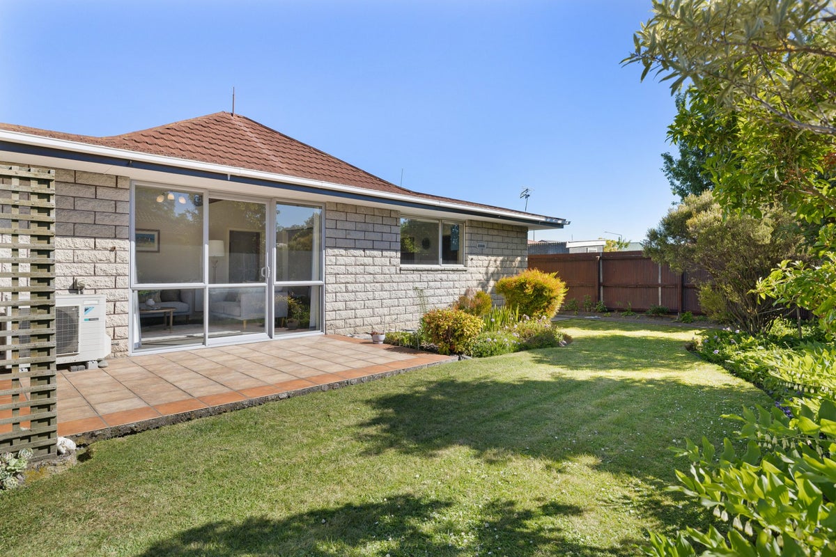 2/99A Saint Martins Road, Saint Martins, Christchurch - Carousel 1