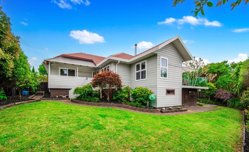 41 Merlot Heights, Huapai, Kumeu - Carousel 2
