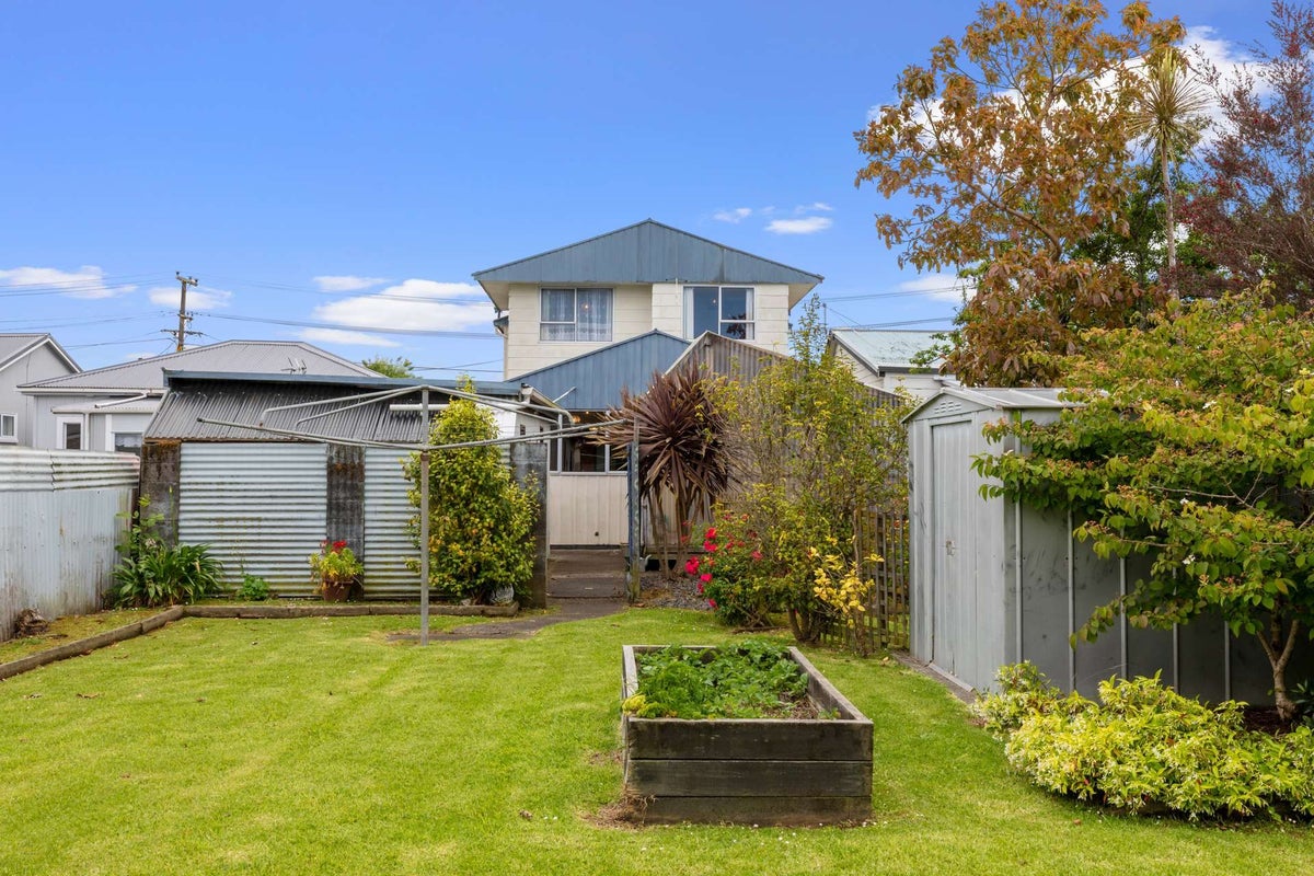 75 Bell Street, Whanganui, Whanganui - Carousel 2