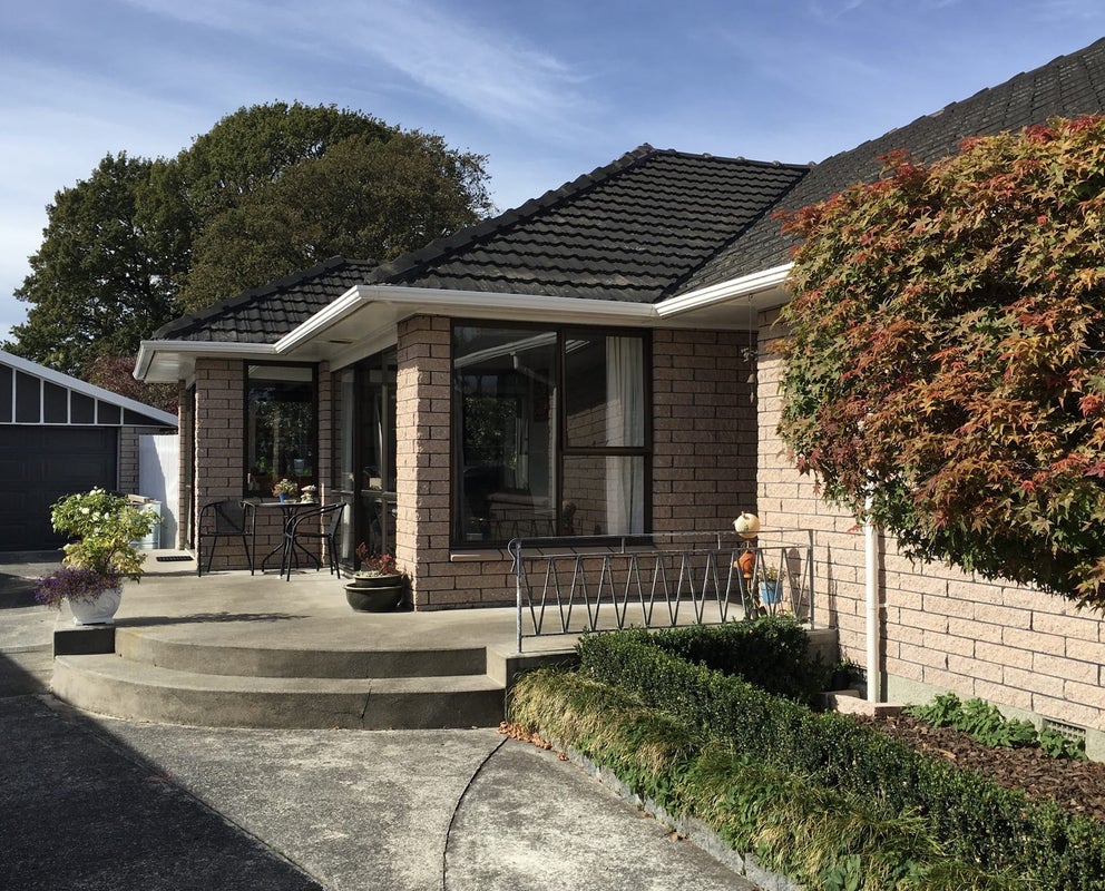 10 Blossomdale Place, Bishopdale, Christchurch - Carousel 2