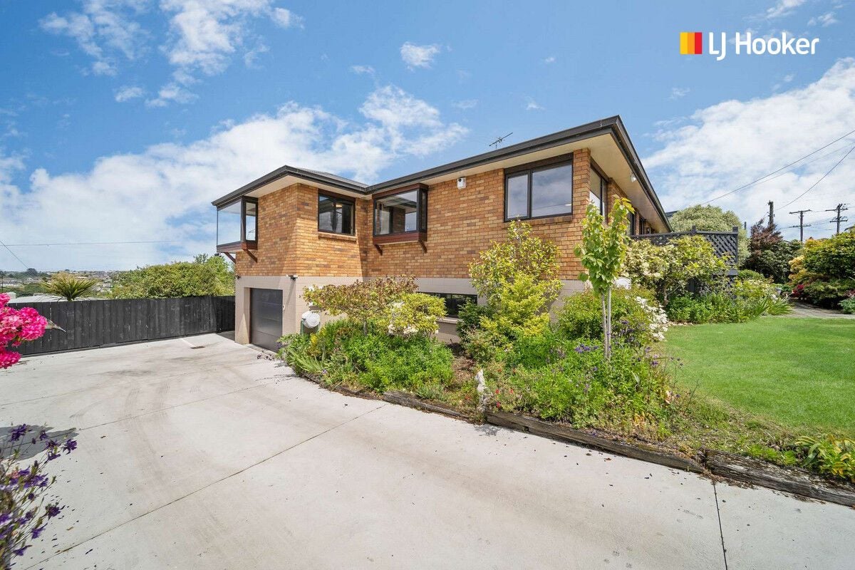 12 Wills Street, Balaclava, Dunedin - Carousel 1