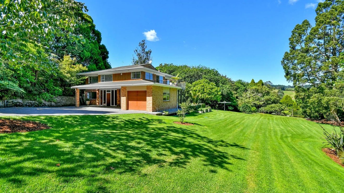 77 Red Hill Road, Red Hill, Papakura - Carousel 1