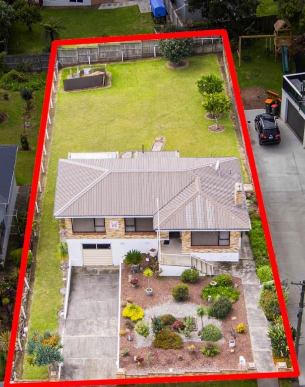 4 Rothery Rd, Hillpark, Manukau - Carousel 2