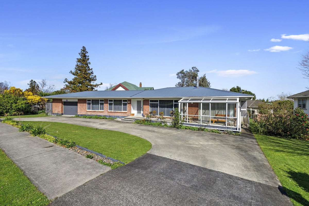 39 Centennial Avenue, Te Aroha, Te Aroha - Carousel 1