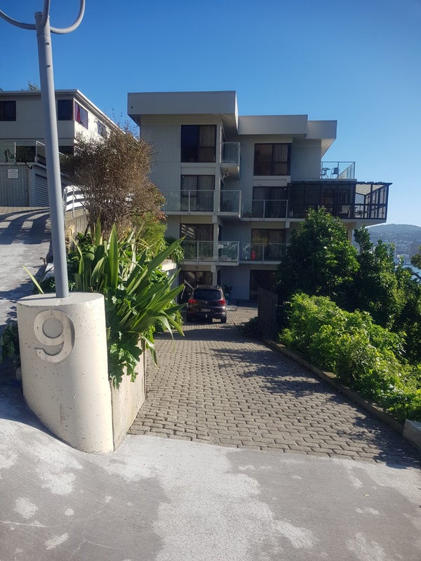 2/9 Wilkinson Street, Oriental Bay, Wellington - Carousel 2