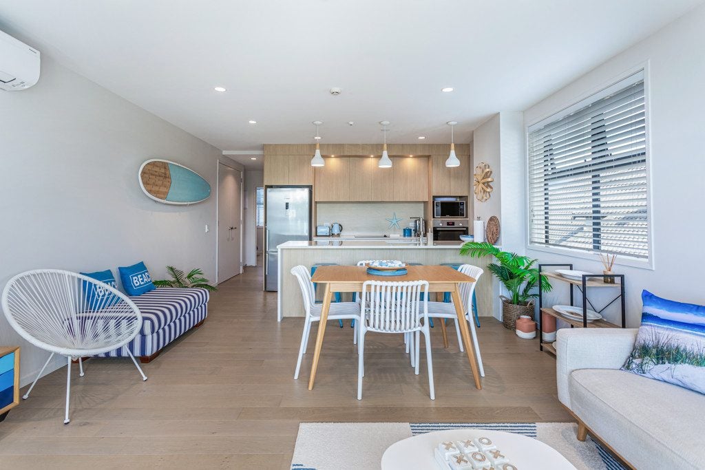 8/392 Hibiscus Coast Highway, Orewa, Orewa - Carousel 1