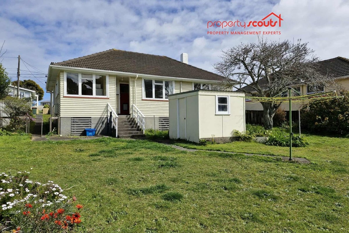 42 Banks Street, Marfell, New Plymouth - Carousel 2