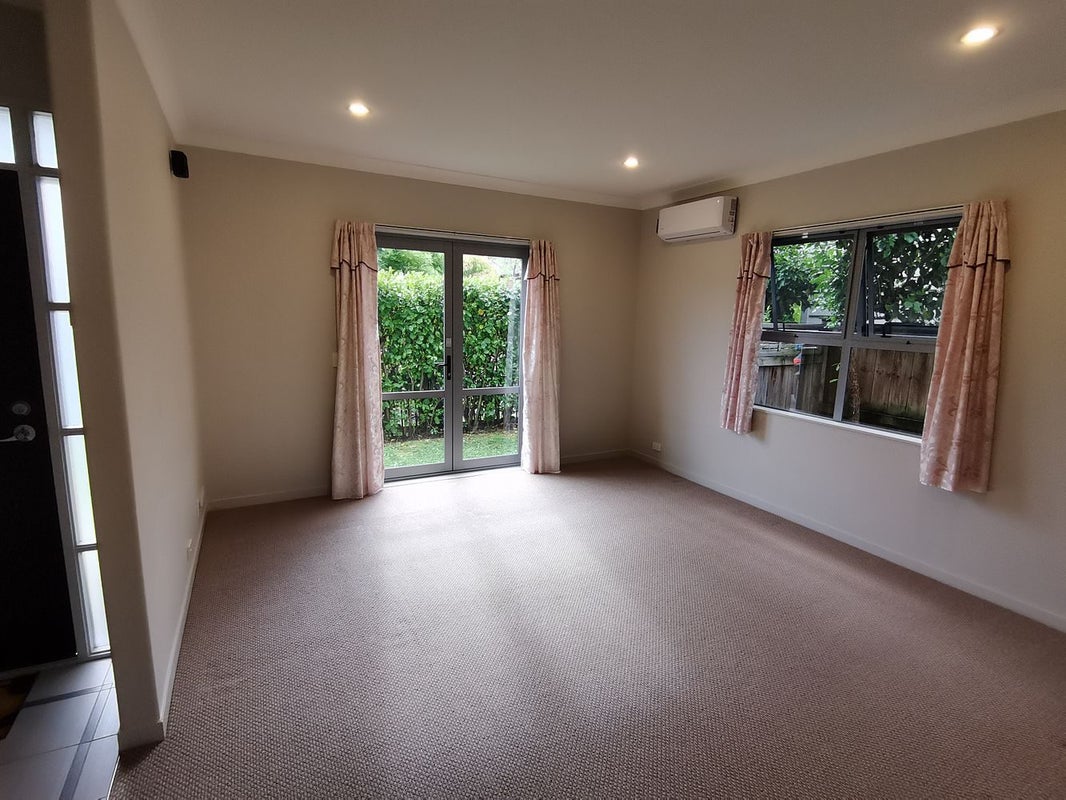 22 Wynne Gray Avenue, Stonefields, Auckland - Carousel 1