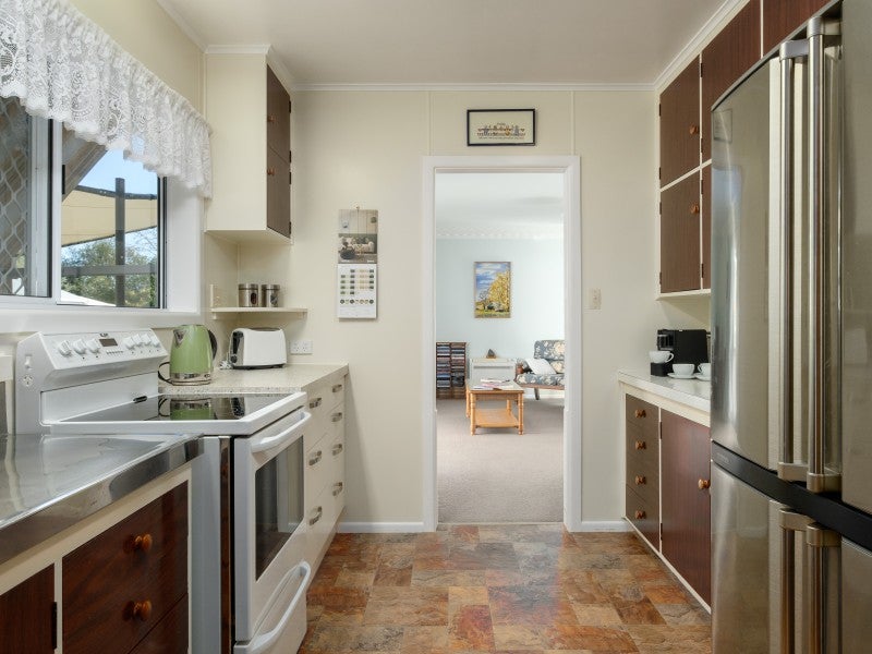 3 Seddon Crescent, Whataupoko, Gisborne - Carousel 2