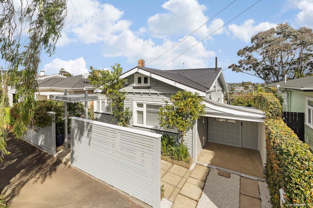 4 Rona Avenue, Grey Lynn, Auckland City, Auckland - Carousel 2