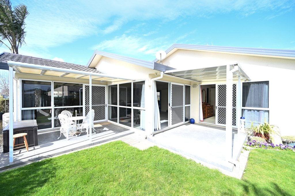 17D Moeller Street, Taradale, Napier - Carousel 1