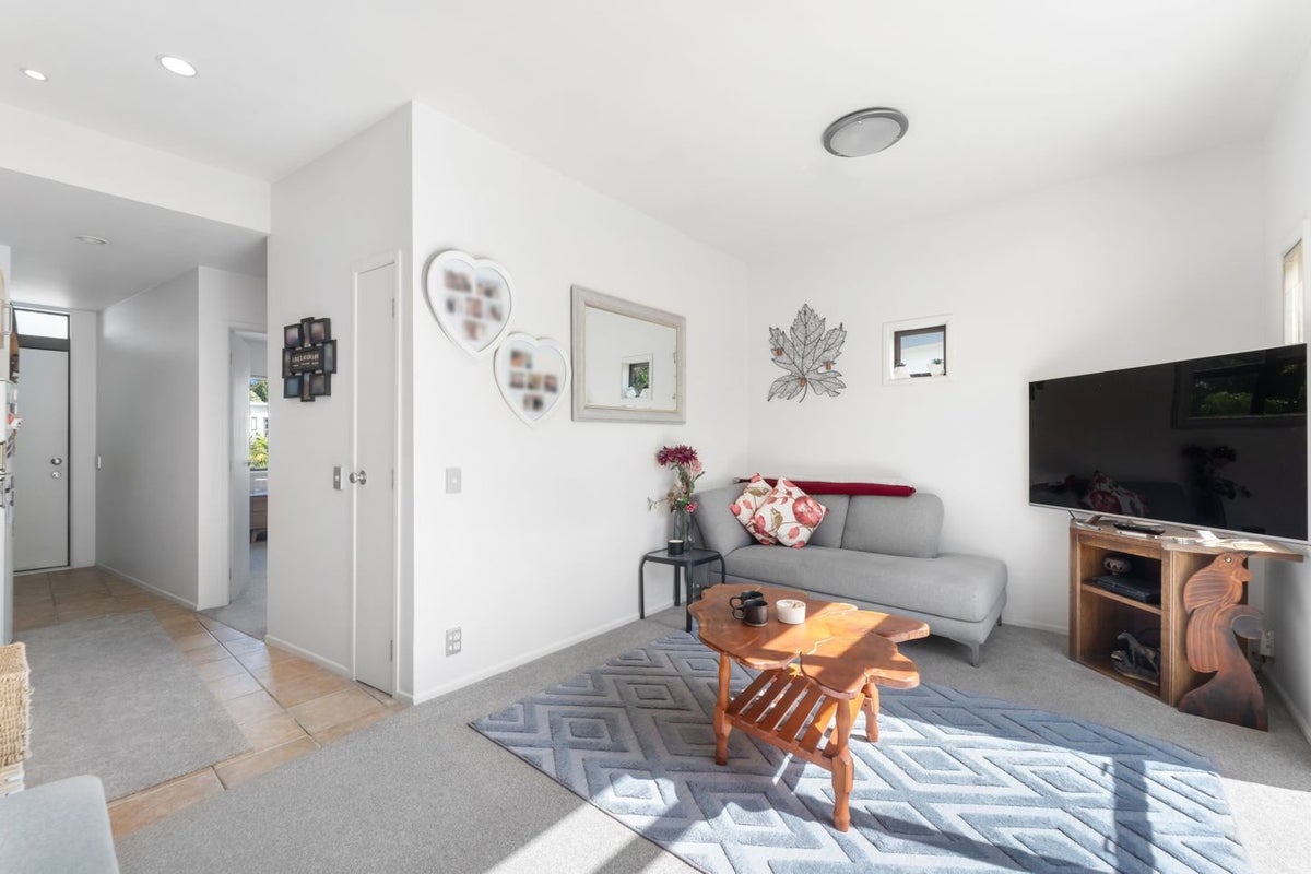 78/92 Bush Road, Albany, Auckland - Carousel 1