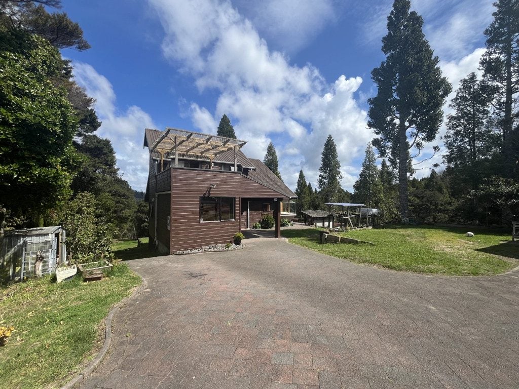 198 Albany Heights Road, Albany - Carousel 1