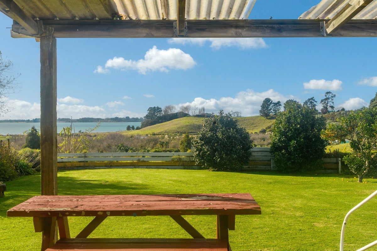53 Lochhead Road, Te Puna, Tauranga - Carousel 2