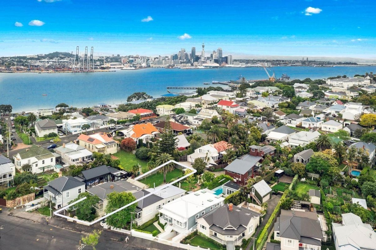 5 Shoal Bay Road, Devonport, Auckland - Carousel 18
