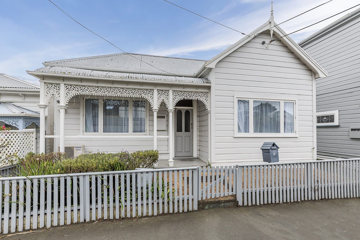 32 Hall Street, Newtown, Wellington - Carousel 1