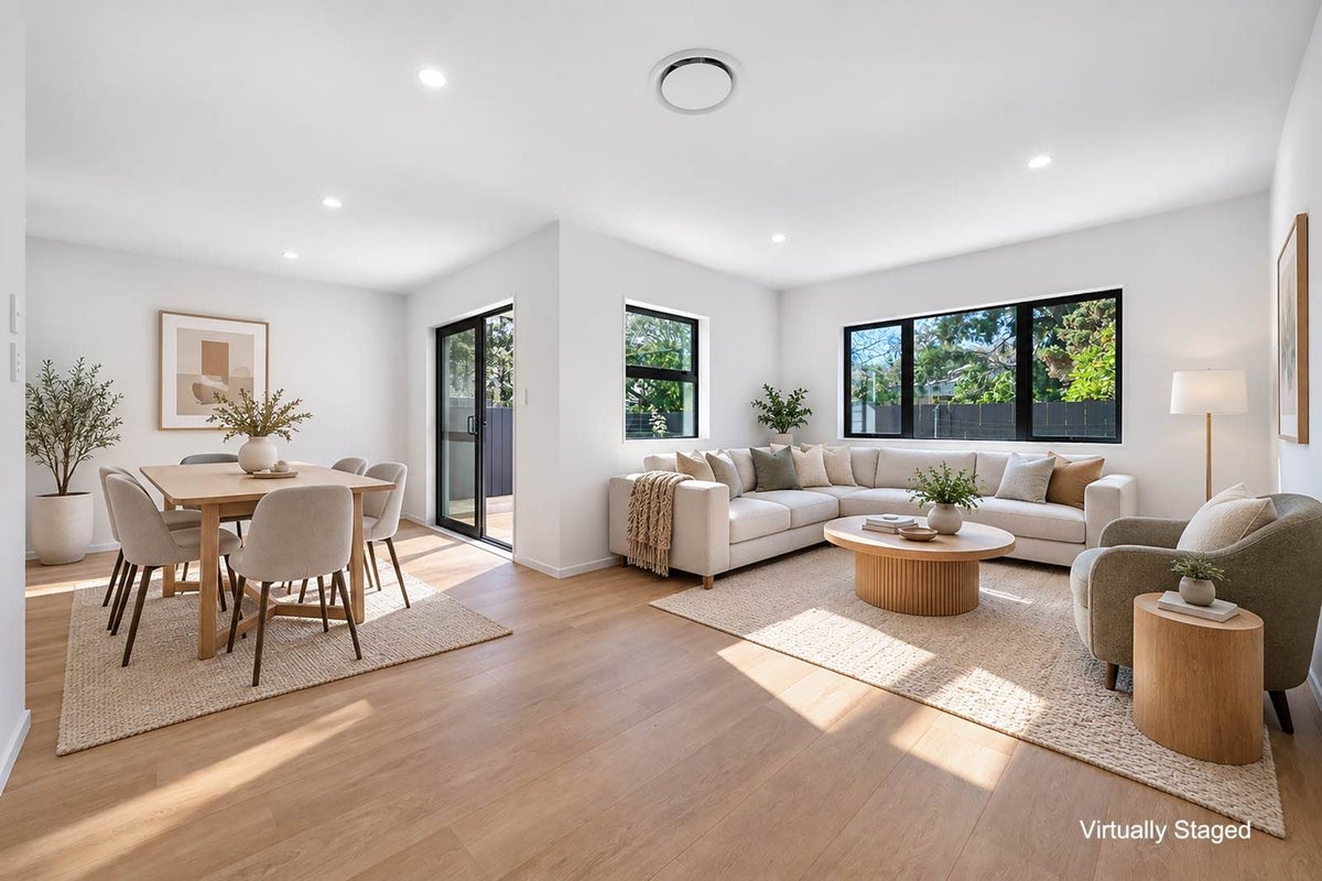 5B Janine Place, Bucklands Beach, Manukau City, Auckland - Carousel 2