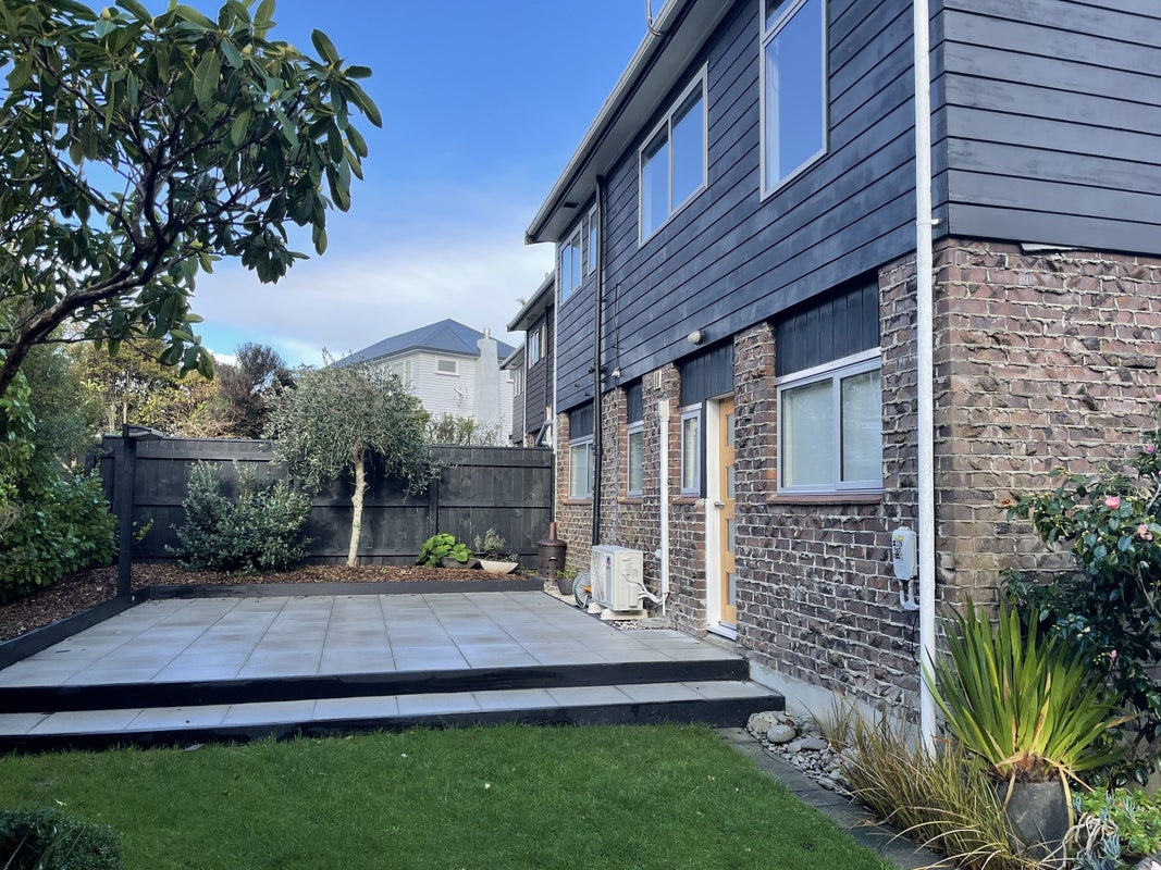 1/69 Simla Crescent, Khandallah, Wellington - Carousel 2