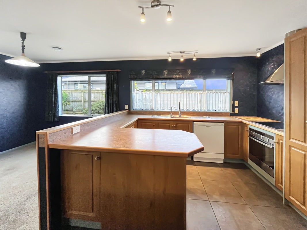 104 Roberts Line, Kelvin Grove, Palmerston North - Carousel 1
