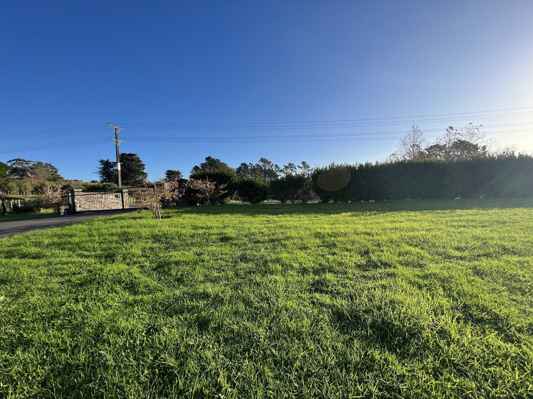 73 Pomona Road, Kumeu - Carousel 26