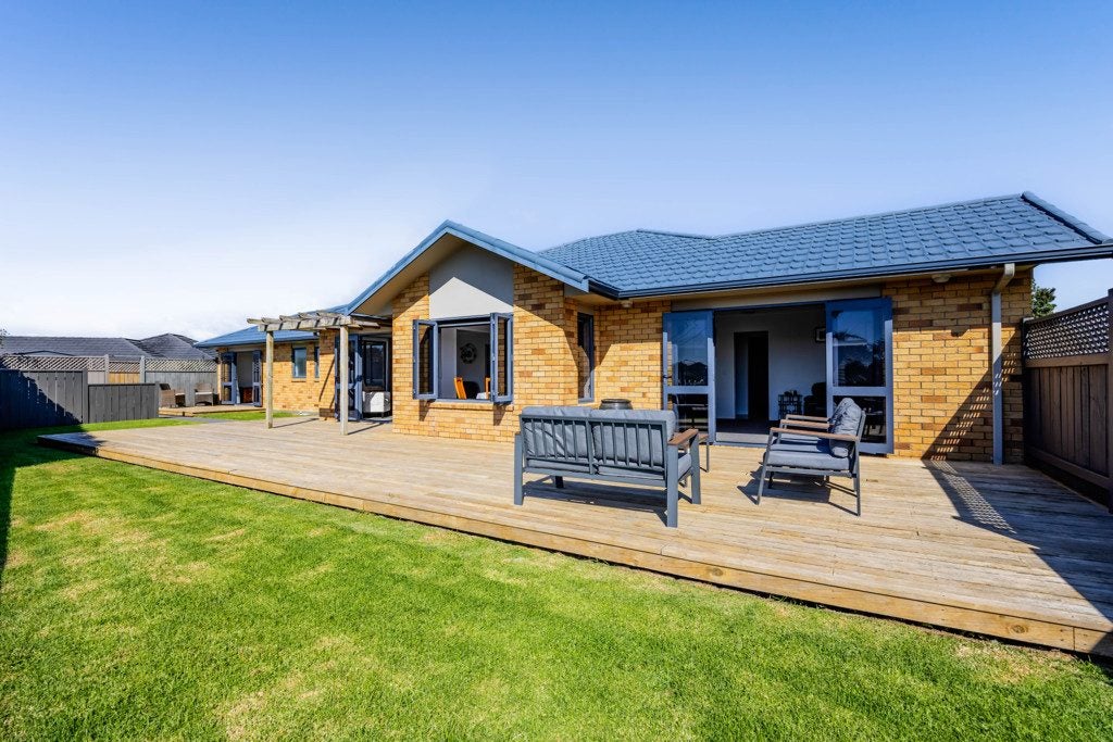 32 Glasgow Street, Bell Block, New Plymouth - Carousel 1
