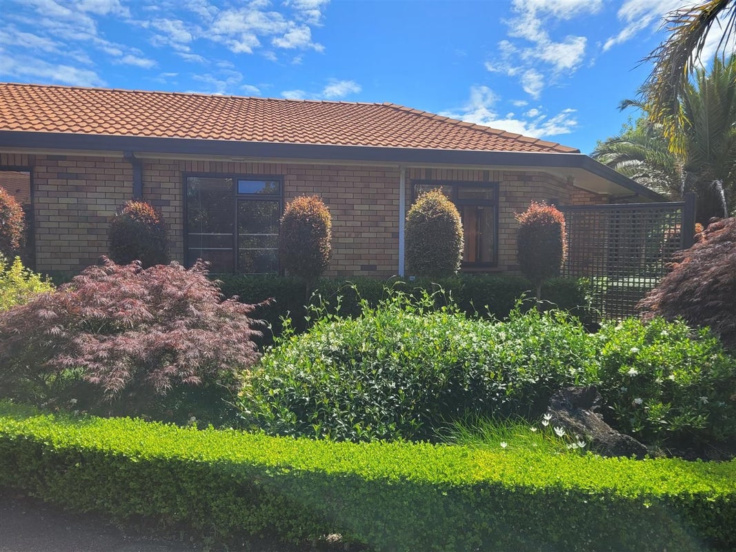 70 Holdens Road, Papakura - Carousel 12