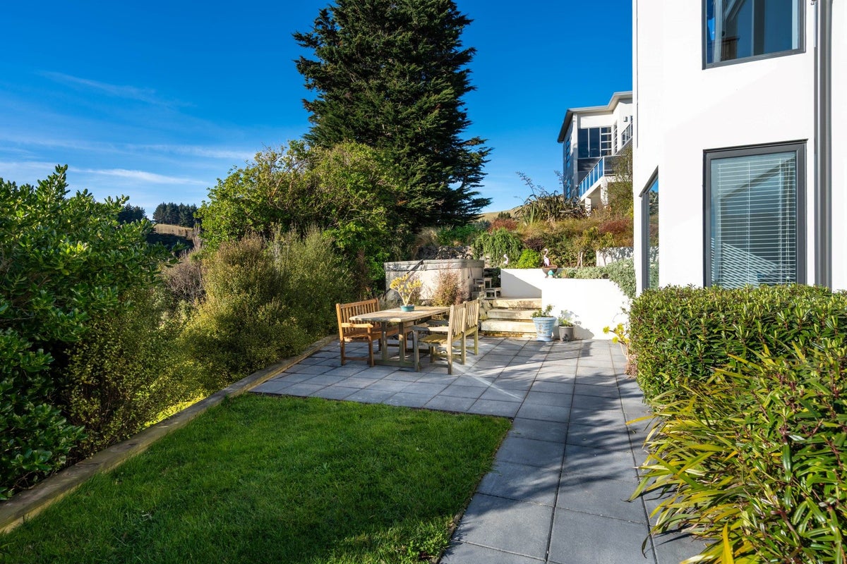 100 Mission Cove, Company Bay, Dunedin - Carousel 21