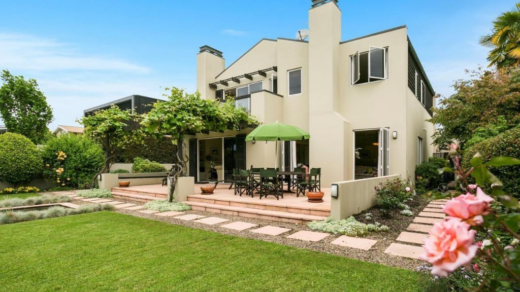 8 Arran Road, Chartwell, Hamilton - Carousel 1