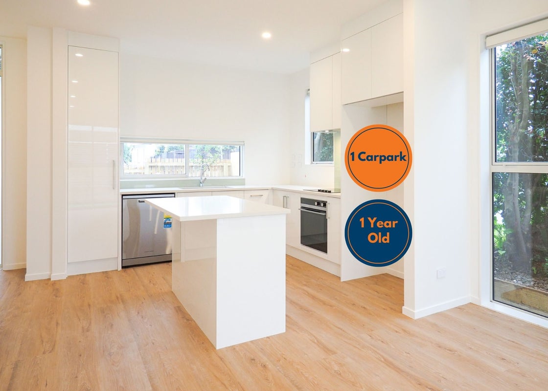2/10 Tirimoana Road, Te Atatu South, Auckland - Carousel 1