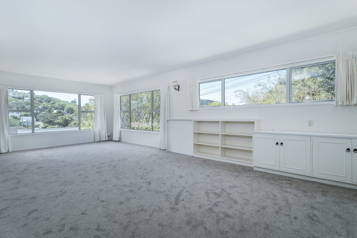 5/10 Box Hill, Khandallah, Wellington - Carousel 2