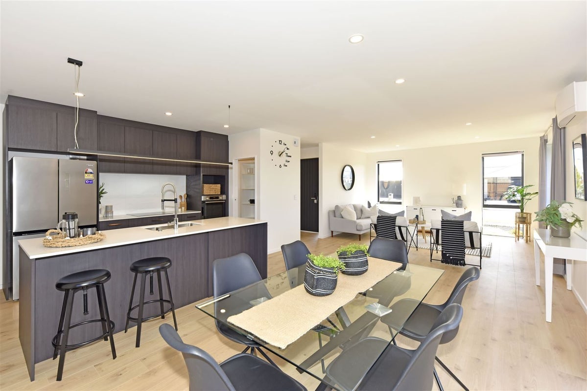 11 Helen Place, Halswell, Christchurch - Carousel 2