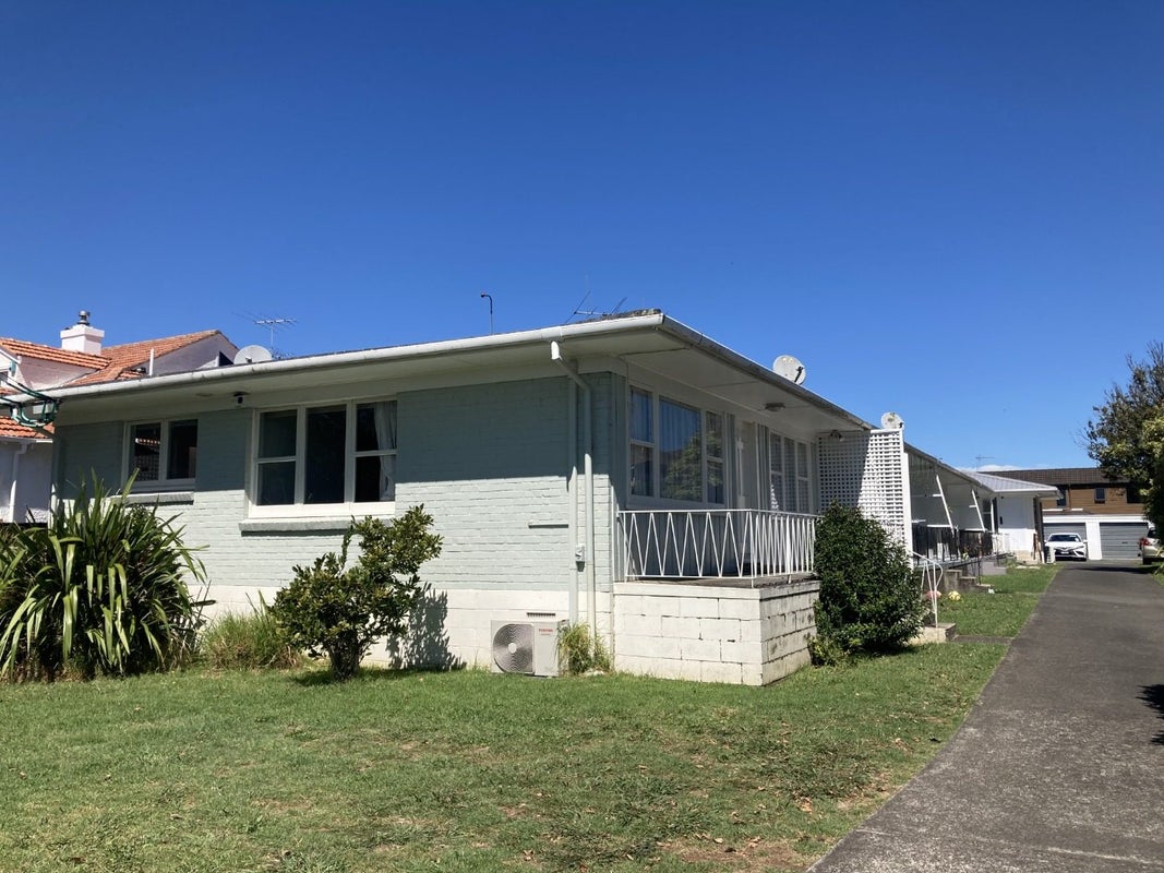 1/18 King Edward Avenue, Epsom, Auckland - Carousel 11
