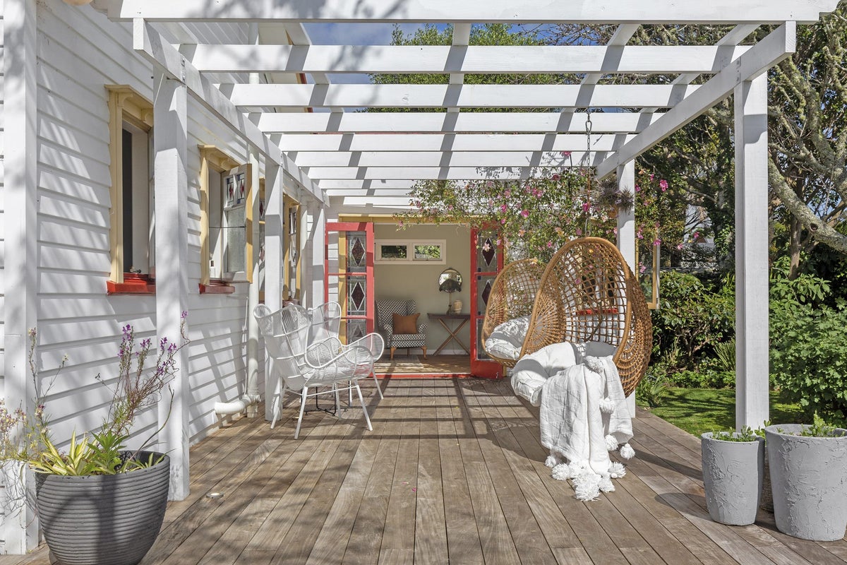 108 Third View Avenue, Beachlands, Auckland - Carousel 2