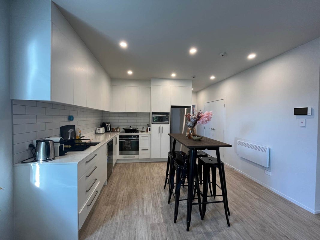 201/7B Hinaki Street, Point England, Auckland - Carousel 2