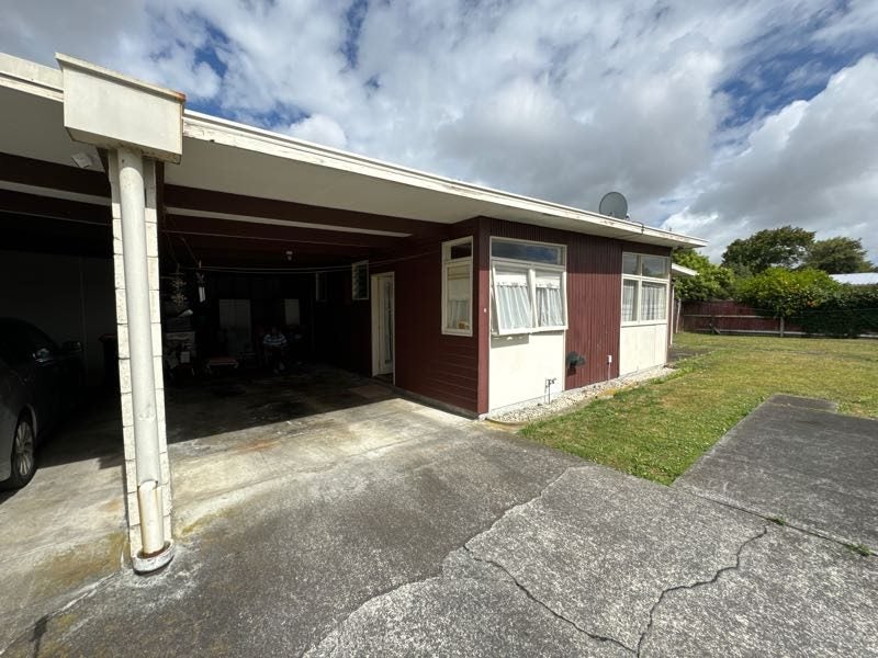 6A Westhaven Grove, Takaro, Palmerston North - Carousel 1