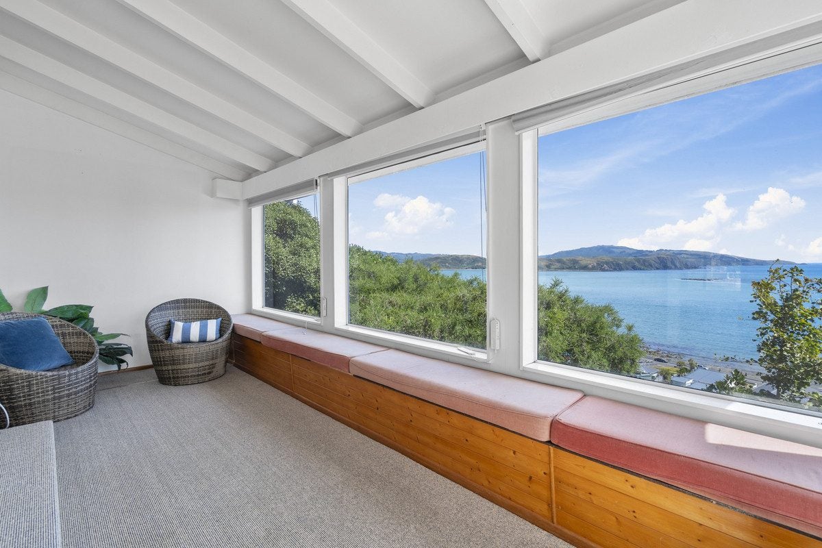 36 Roys Road, Plimmerton, Porirua - Carousel 2
