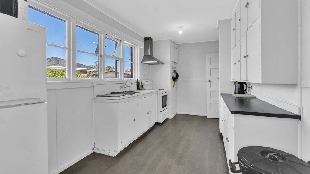 21 Ballantyne Avenue, Upper Riccarton, Christchurch City, Canterbury - Carousel 2